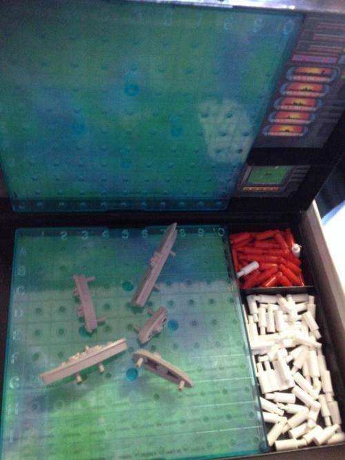 Battleship - The Classic Naval Combat Game - Milton Bradley Made in USA
