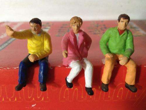 Lot 2 - 3 seated 1:32 scale figures