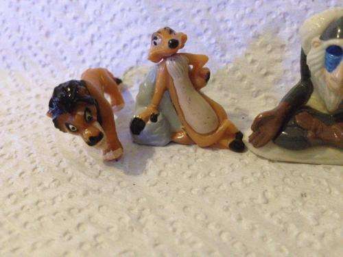 4 x Small Lion King Figures +-4cm
