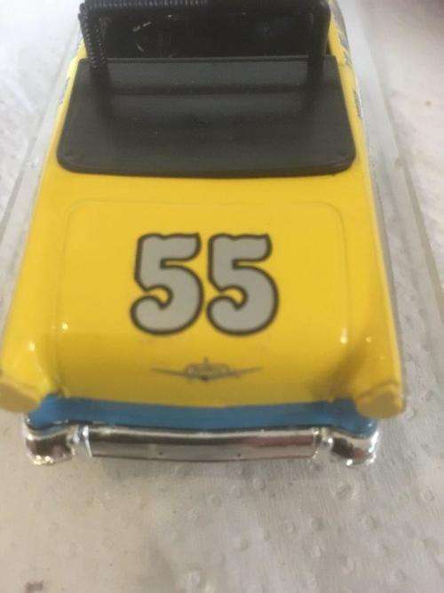 Quartzo - Ford Fairlane 56 Nascar - Mel Larson 1:43 Scale