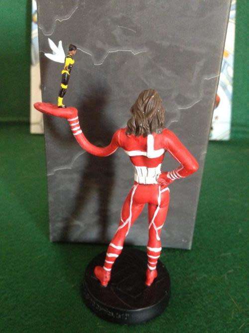 DC Comics Super Hero Collection - Elastic Girl  c/w Magazine no 105 Eaglemoss Collections