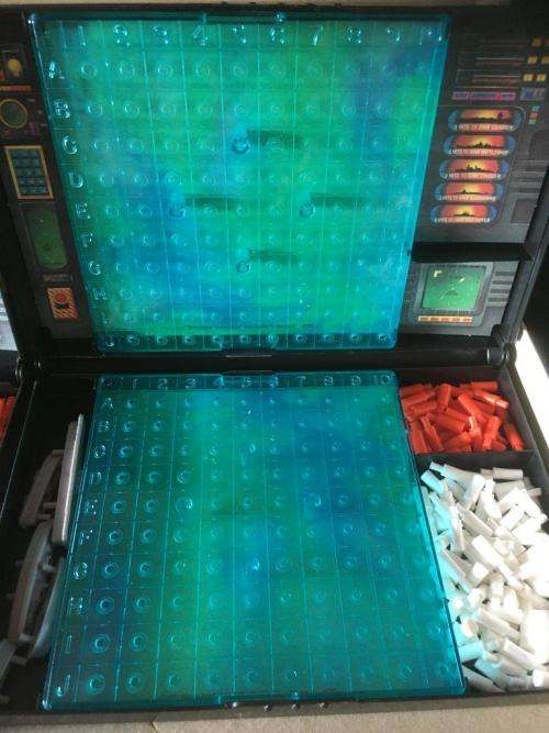 Battleship - The Classic Naval Combat Game - Milton Bradley Made in USA