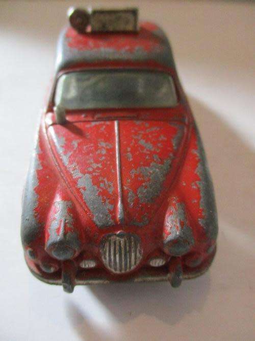 Corgi toys jaguar 2.4 litre - Fire Chief made in Great Britain