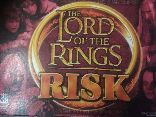 Risk - The Lord of The Rings - The Middle Earth Conquest Game Hasbro Parker 2002