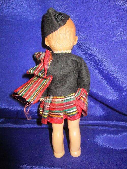 Vintage -  Rosebud doll - Scottish in kilt - +/- 15cm Circa 1950's Made in England
