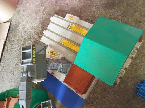 Thomas & Friends - Large Job Lot of Tomy Tracks and accessories - See Pics (126 Pieces)