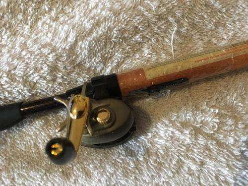 Gibson Original Bait Casting Fishing Pole Lighter Limited edition Still sealed