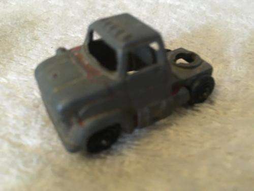 Old Die Cast Ford Truck not sure of Maker +-5cm Long