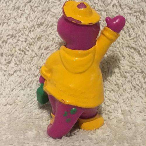 Barney - Solid Rubber Lyons +-7cm