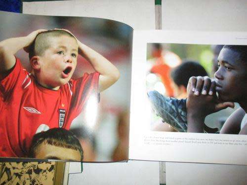 A Beautiful Game - Tom Watt foreword Arsene Wenger Intro D. Beckham