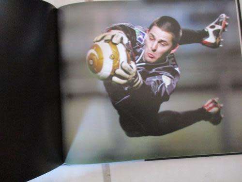 A Beautiful Game - Tom Watt foreword Arsene Wenger Intro D. Beckham