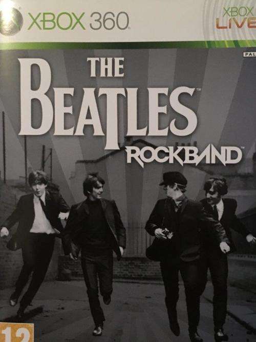 Xbox 360 - The Beatles Rock Band + Wired Guitar Hero Microphone