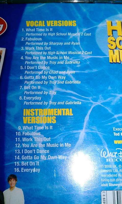 CD - High School Musical 2 - Lyric book included