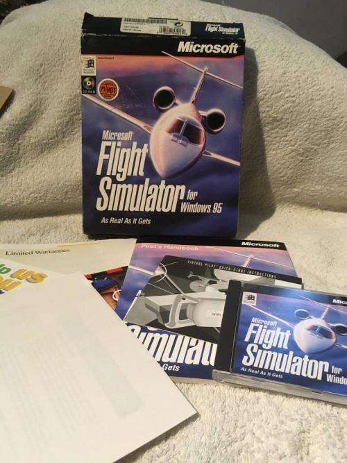PC - Microsoft Flight Simulator for Windows 95 As real As It gets (Big Box Game)
