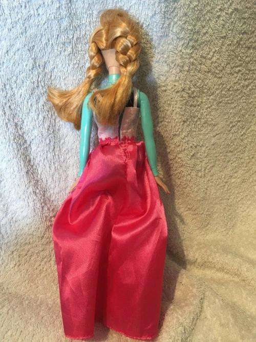 Disney's Frozen Anna Mattel 2012 - Same Size as Barbie