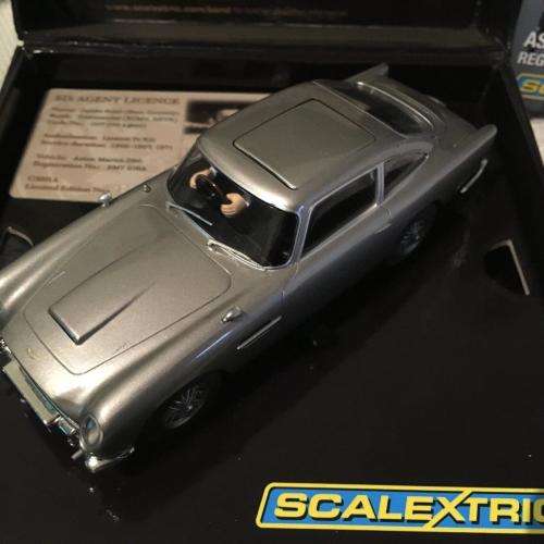 Scalextric - James Bond Aston Martin DB5 First Issues Set - 3 cars Limited Edition (Scarce NOS)