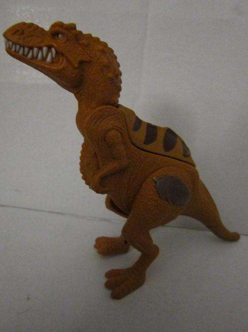 McDonalds Momma Dino from Ice Age Dawn of the Dinosaurs 2009