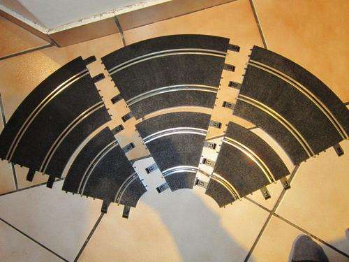 Job Lot  of Ninco Corners 3 x R1  and 3 x R2
