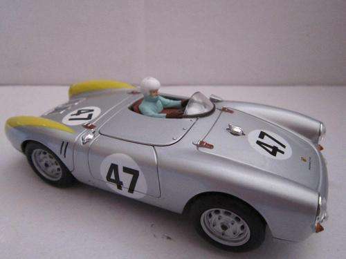 Revell Porsche 550 Spyder 1:32 scale slot car