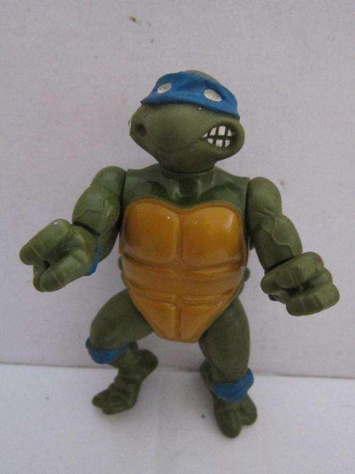 Leonardo from the original series - 1988 mirage studios Playmate toys