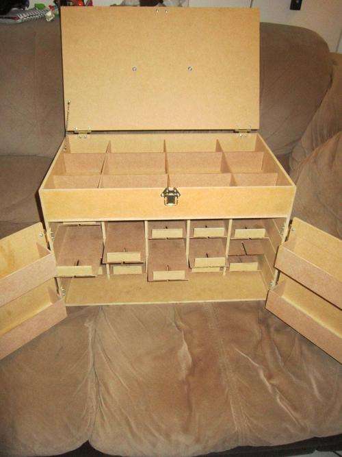 Portable slot car carry case
