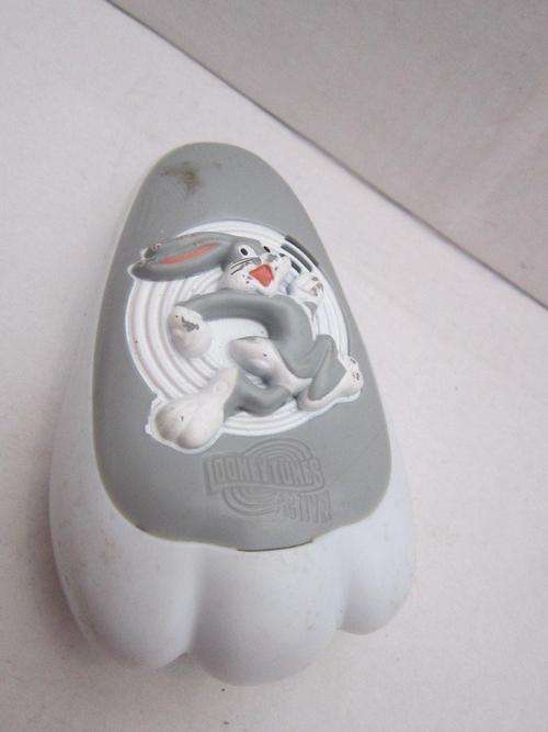 McDonalds - Bugs Bunny clip on noise maker