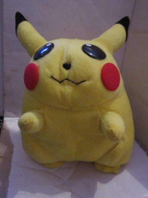 Pikachu - Pokemon +-23cm