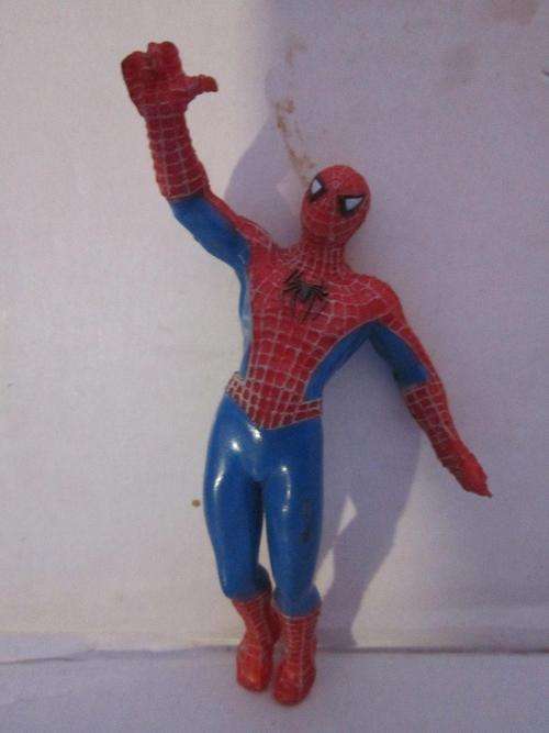 Static Spiderman Leaning back +-11cm hard rubber