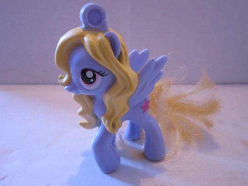 McDonalds - Purple - My Little Pony 2012