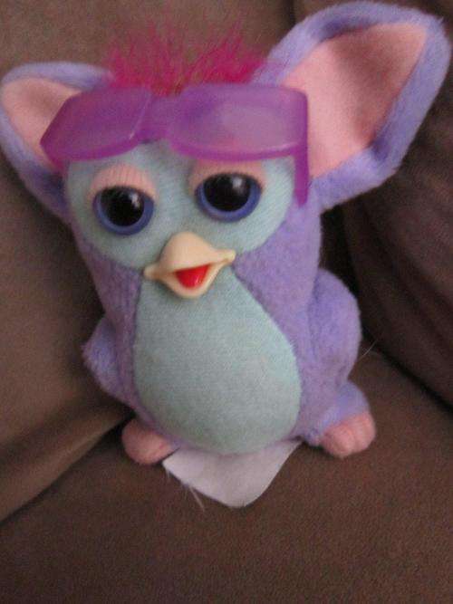 Furby by Hasbro +8cm - Purple with glasses