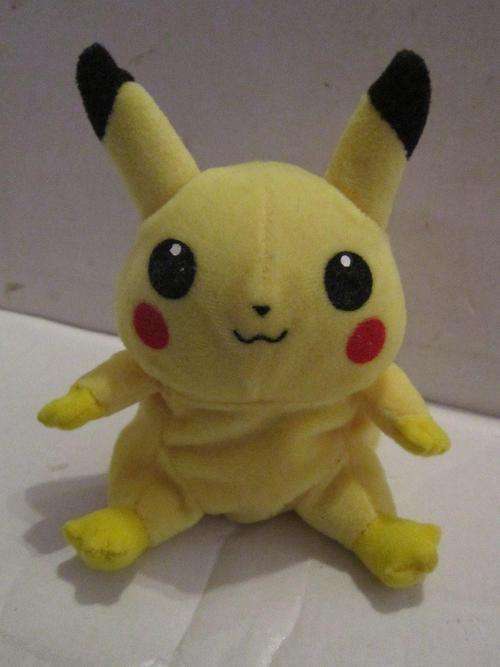 Pikachu  - Nintendo - has beanbag filling +-14cm