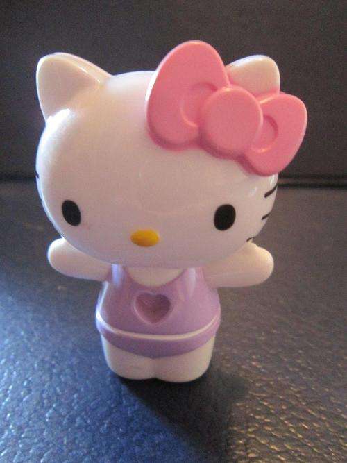 Hello Kitty's - Hard Plastic - Sanrio +-6cm