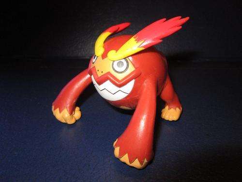 Pokemon character 3 - 2011 - Hard Rubber +-7cm