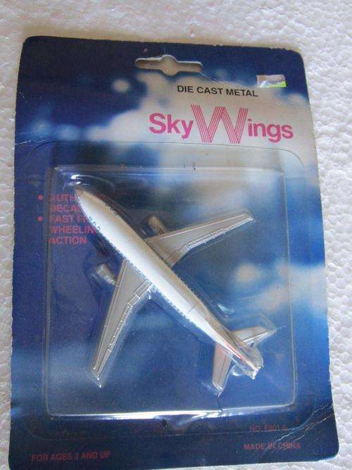 SkyWings Boeing 2 engine (Old SAA logo)
