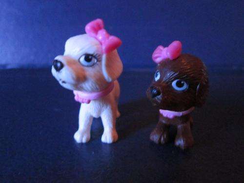 2 Cute Hard nodding heads Rubber Doggy's +-4.5cm