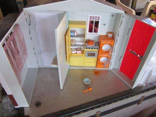 Barbie Mattel doll's House - Mattel 2005 with ass