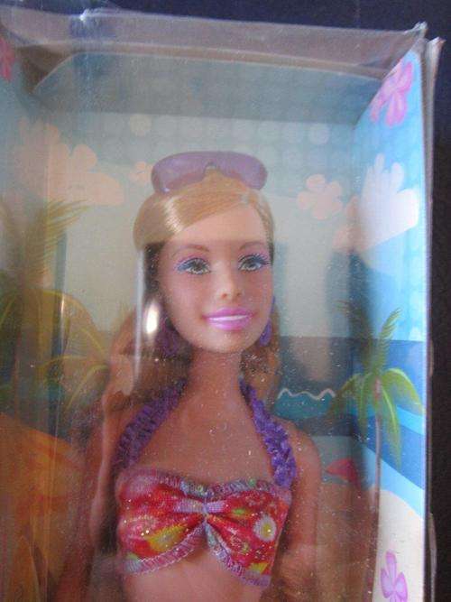 Barbie Mattel Tropical Beach Summer - Still in box (Box a little shop soiled)