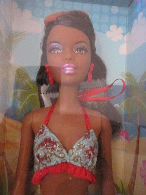 Barbie Mattel Tropical Beach Nikki - Still in box (Box a little shop soiled)