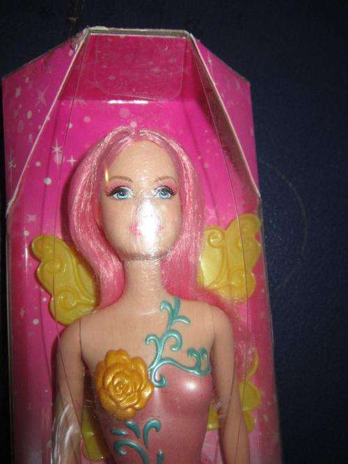 Yellow Pixie Barbie - - NEW box is just shop damaged - Mattel