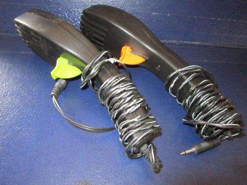 Scalextric 2 Controllers with plug connector - excellent condition