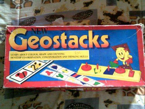 Geostacks Ages 2-5 Smile educational toy