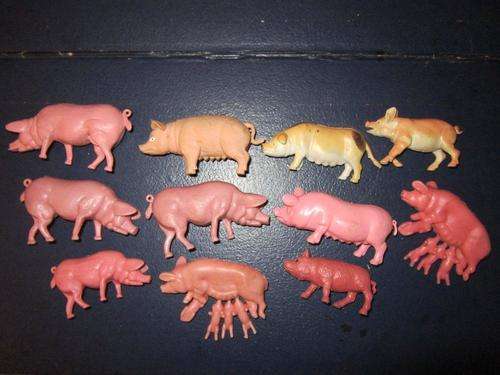 Job Lot Pigs rubber and plastic x 11