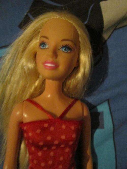 Barbie Mattel doll 2005