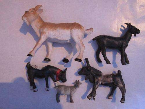 Job Lot Goats rubber and plastic x 5
