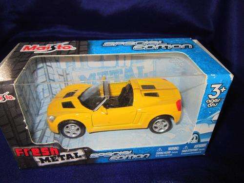 Maisto - Fresh Metal Special Edition -  Lotus  +-11.5cm Long