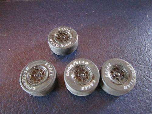 Scalextric Rims and Tyres-  1:32 Scale (NOS)