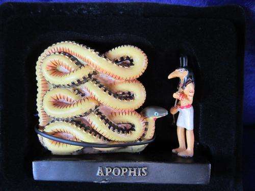 Ancient Egypt - Egyptian Small Resin Figures / Gods - Apophis  +/- 5.5cm