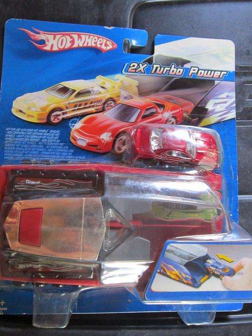 Hotwheels - 2x Turbo Power Launcher + Car B5696