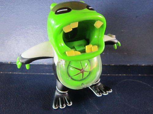 Articulated Ben 10 figure no3 +-12cm