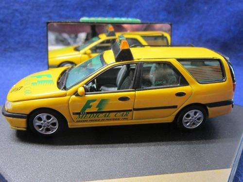 Vitesse  - Renault Laguna Break F1 Medical Car 1:43 Scale